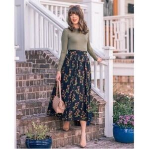 Point Sur For JCREW Navy Floral Maxi Skirt in Crinkle Chiffon Size 12 NWT